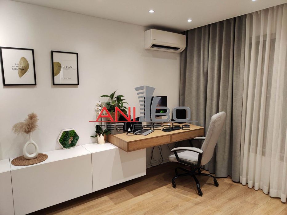 Продава се Тристаен апартамент в Варна, Център - 120 кв.м за 2742 €/кв.м - Снимка #4