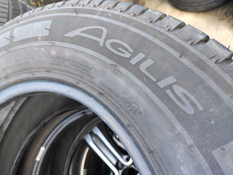 2бр Летни гуми за бус 235 65 16 С - Michelin