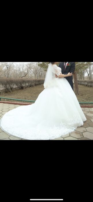 Продается шикарное свадебное платье