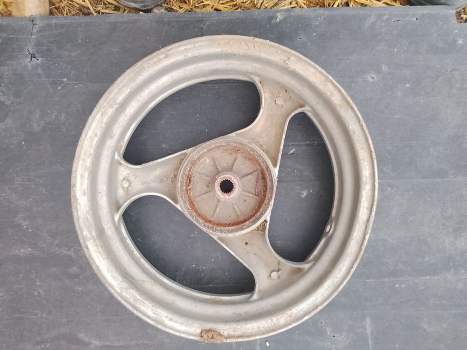 Диска 12 даелима