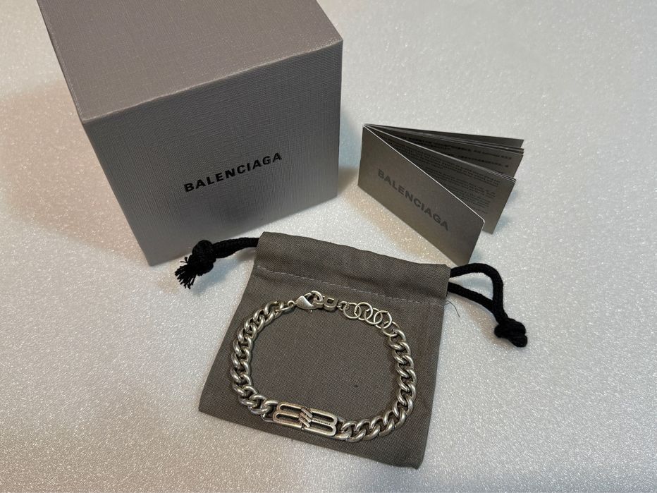 Balenciaga double B гривна