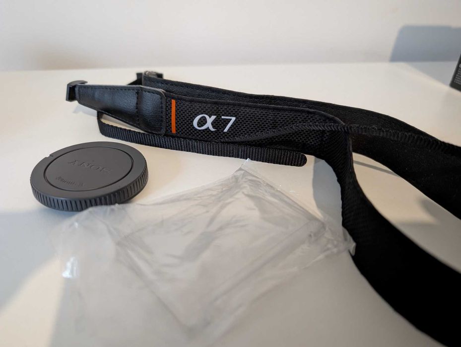 Sony A7 II с обектив FE 28-70mm f/3.5-5.6 OSS