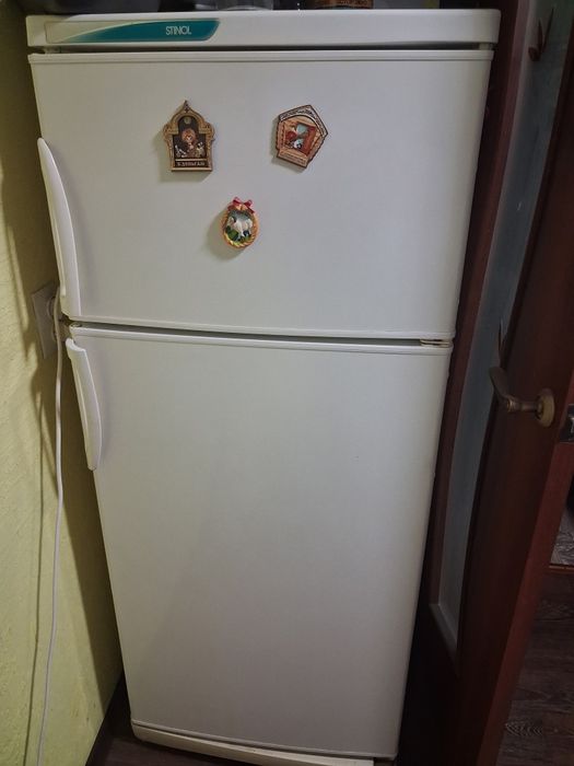 Продам холодильник стинол