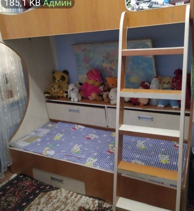 Двухъярусная кровать