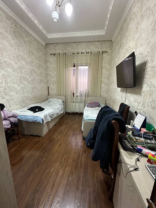 ПРОДАЁТСЯ Дом 2,3- сотки, евроремонт Академгородок 177000