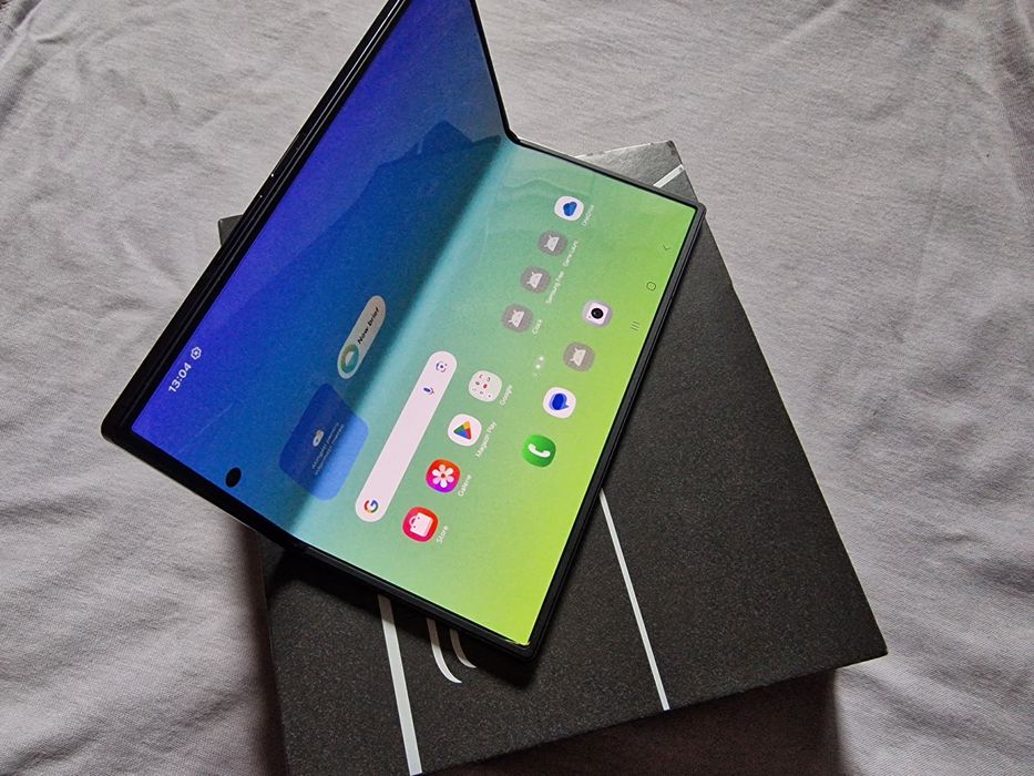 Vand SAMSUNG GALAXY Z FOLD 7 512GB impecabil 10/10 full box, tipla