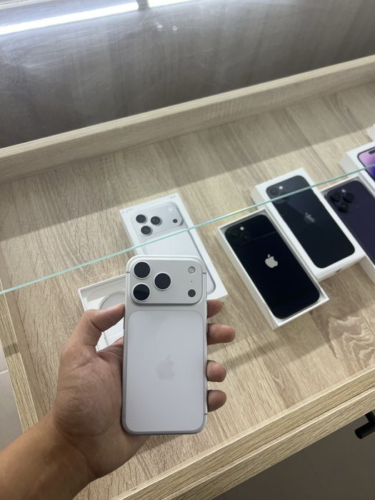 iPhone 17 Pro 256 GB 100% E-sim