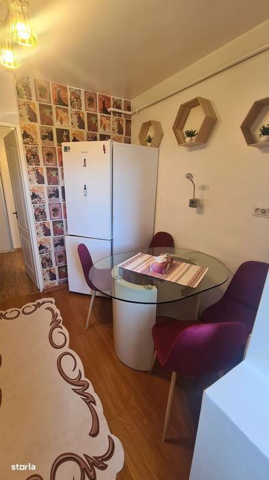 Apartament cu 2 camere de închiriat în Curtea de Argeș.