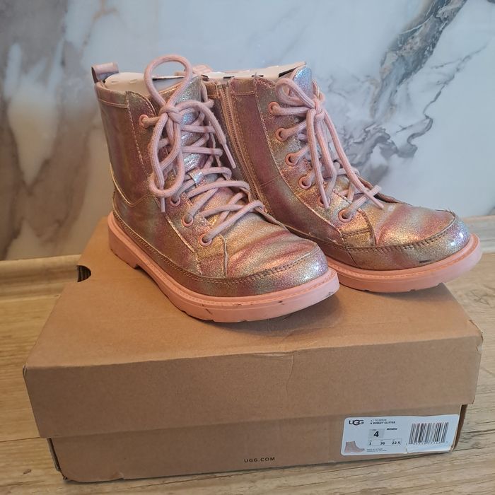 Детски зимни боти UGG