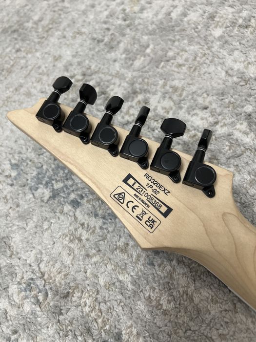 Электрогитара Ibanez RG320EXZ