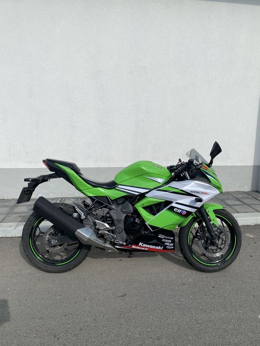 Kawasaki Ninja 250 SL, 2016