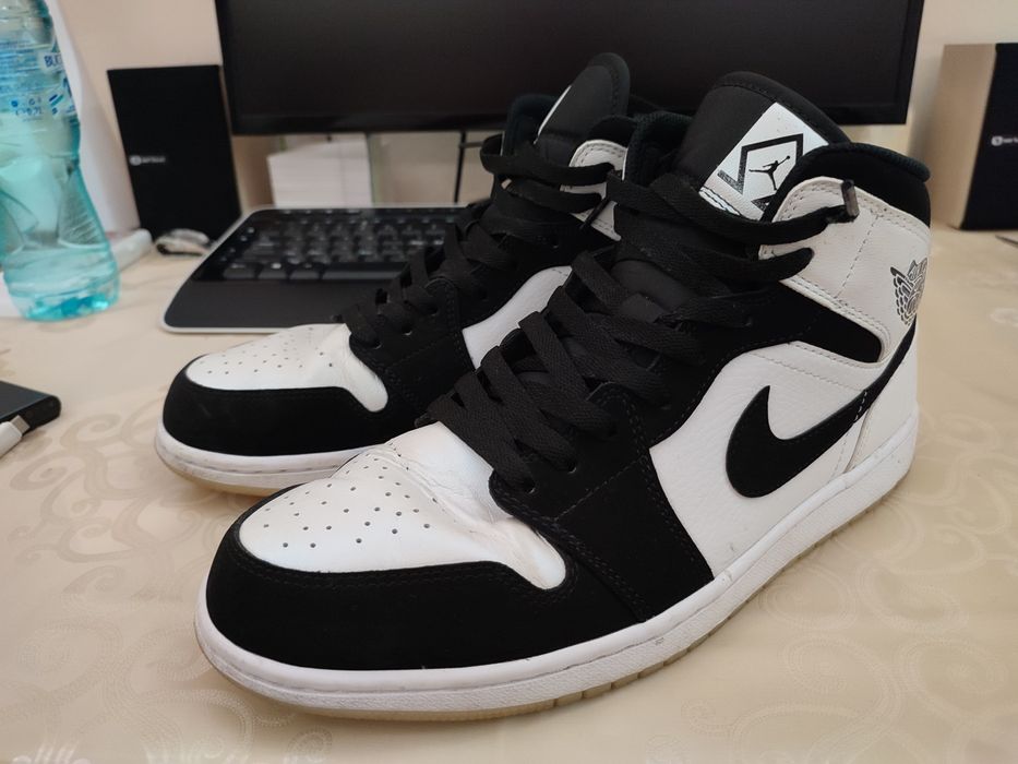 Jordan 1 mid diamond SE