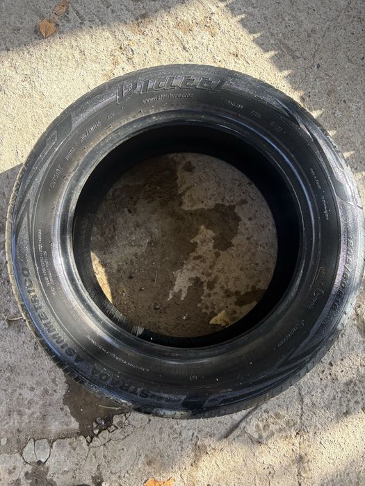 Продам 2 шины Viatti и 1 шипованную