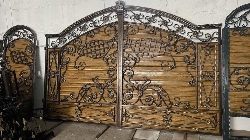 Вотора кованные, распашные