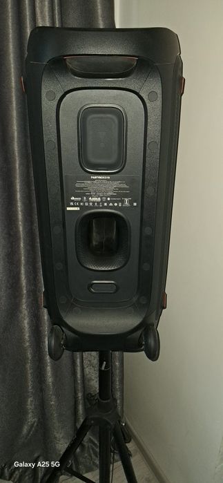 Vând boxa JBL 310 ca nouă