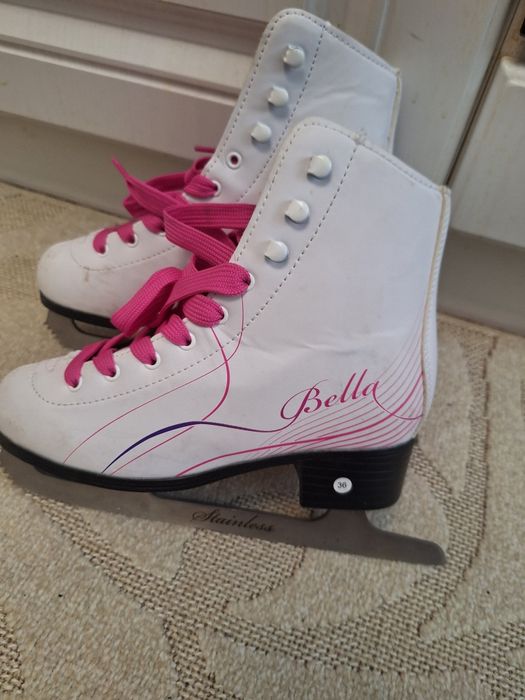 Фигурные коньки Bella