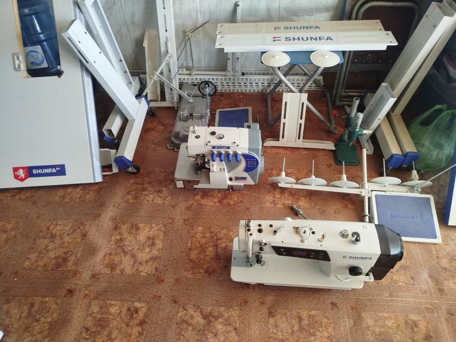 Продам промышленный оверлок SHUNFA FA-50
