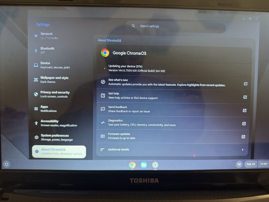 Toshiba satellite t130-10g chromeOS