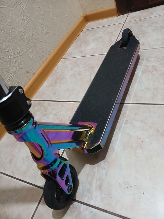 Продам трюковой самокат VIBE