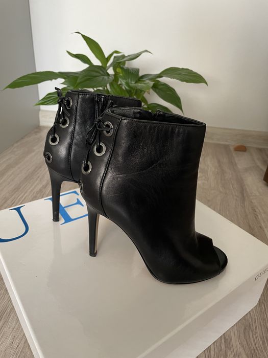 Vand botine Guess din piele