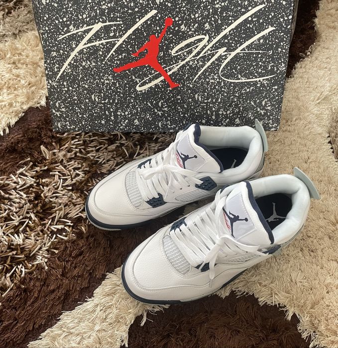 Jordan 4 Retro Midnight Navy