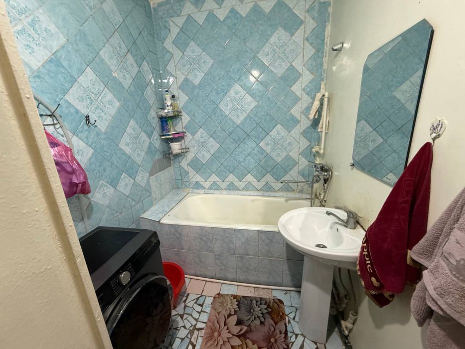 Алгоритм 30.  2 х комнатная Срочно Продается