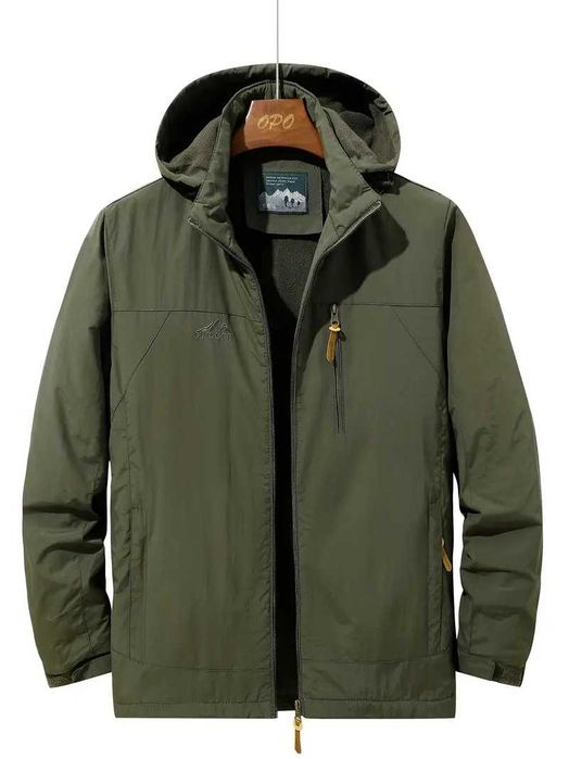 Продам зеленую куртку