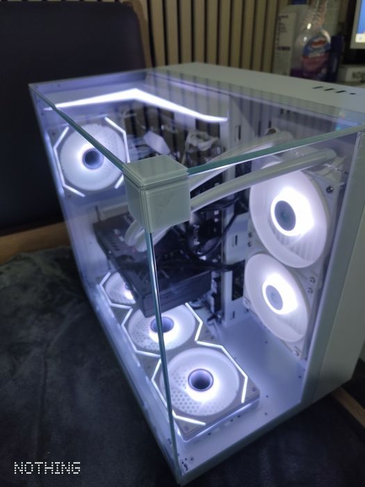 Sistem PC Gaming Intel i5-12500e, Rx 9060, RAM 16gb ddr5