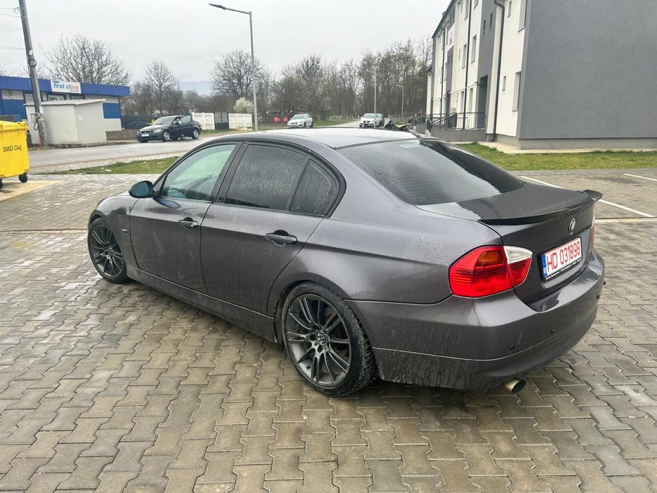 Vand sau schimb bmw 320i