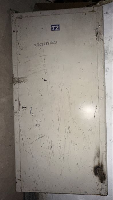 железная дверь