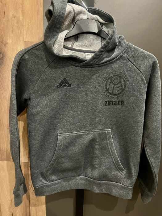 Два оригинални суичъра