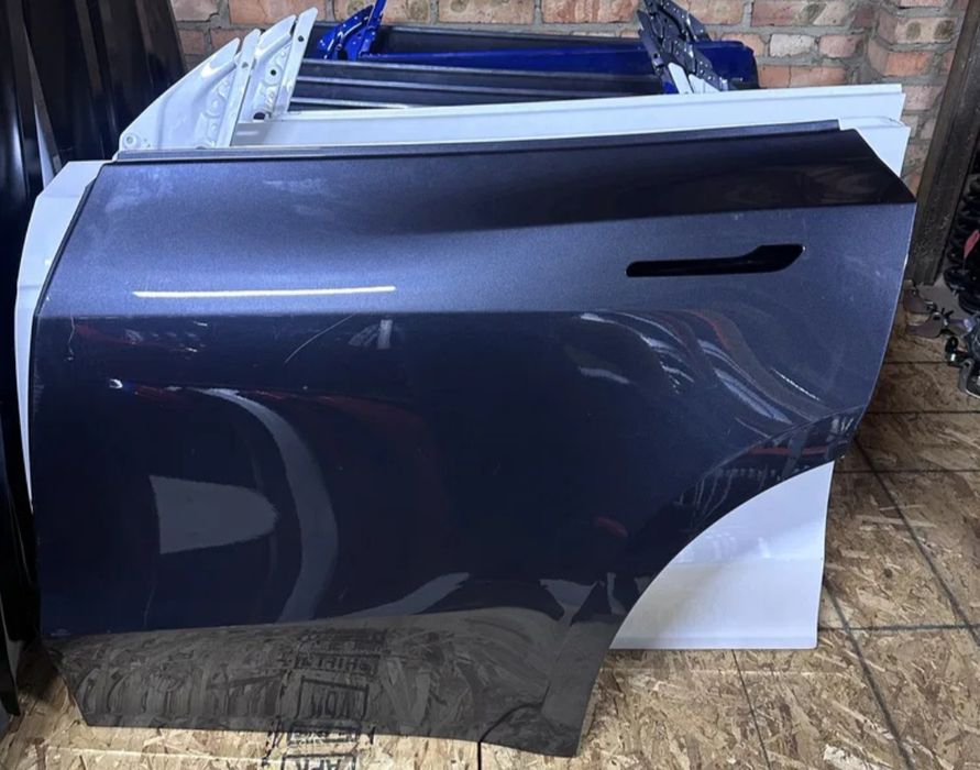 Врати за Tesla Model Y 2021 Long Range