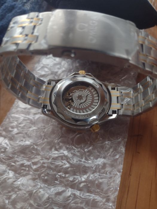 Часовник  OMEGA - НОВ