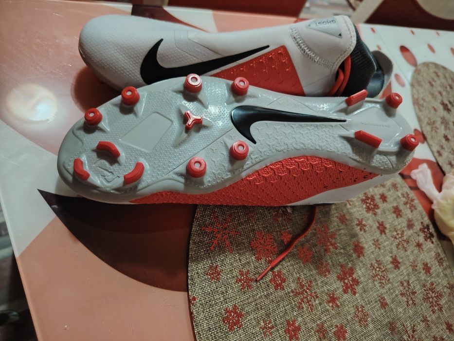 Ghete Fotbal  Nike Phantom VSN Nr 46