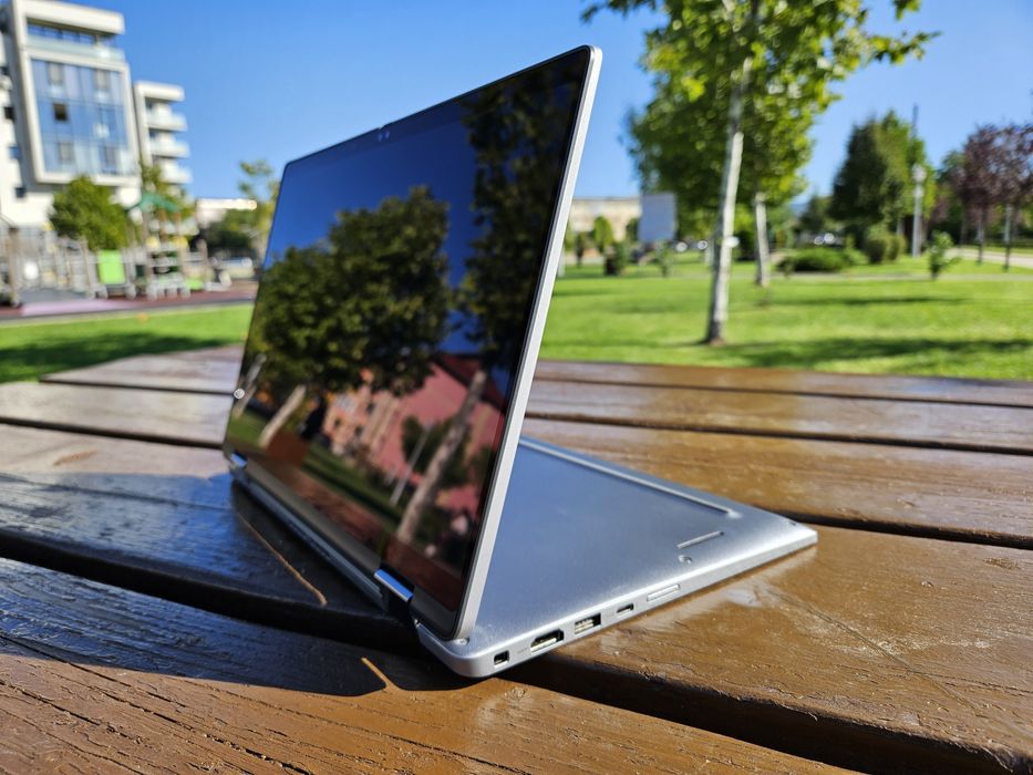 Dell Latitude i5-1245u vPro, ecran tactil