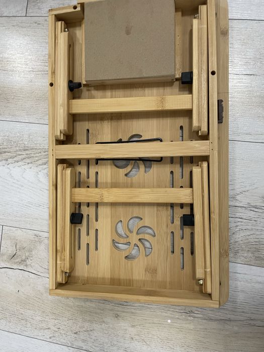 Masuta laptop din bambus cu picioare reglabile si sertar