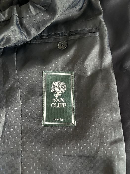 Костюм темно синий на мероприятия