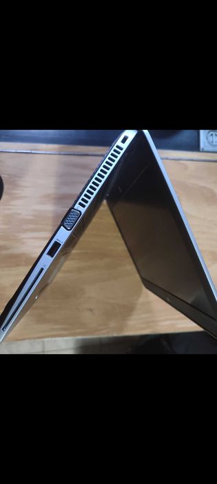 Лаптоп HP Blite Book 820 G3