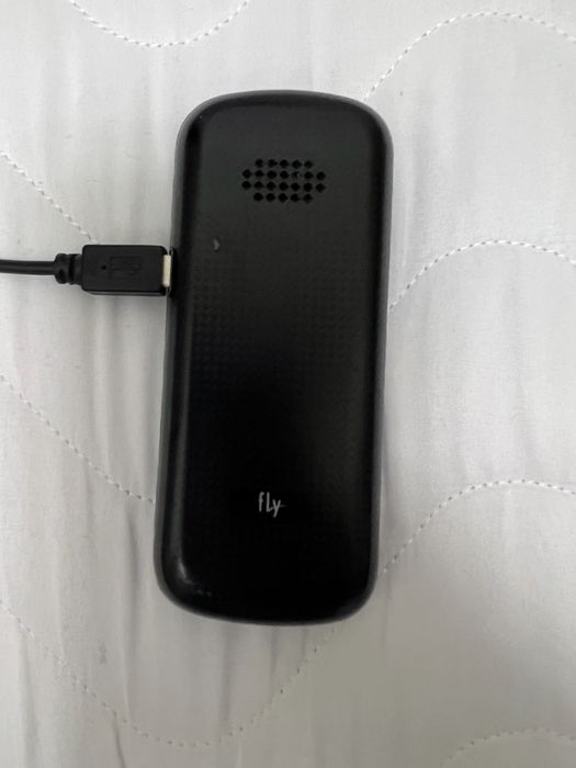 Мобильный телефон Fly .TS111 .2 сим карт.FM -радио.