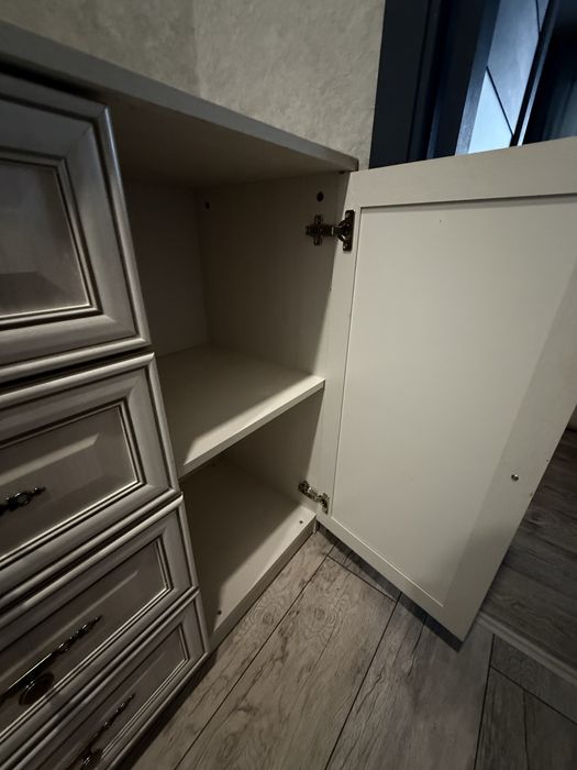 Комод 140*44 цена 50.000 торг