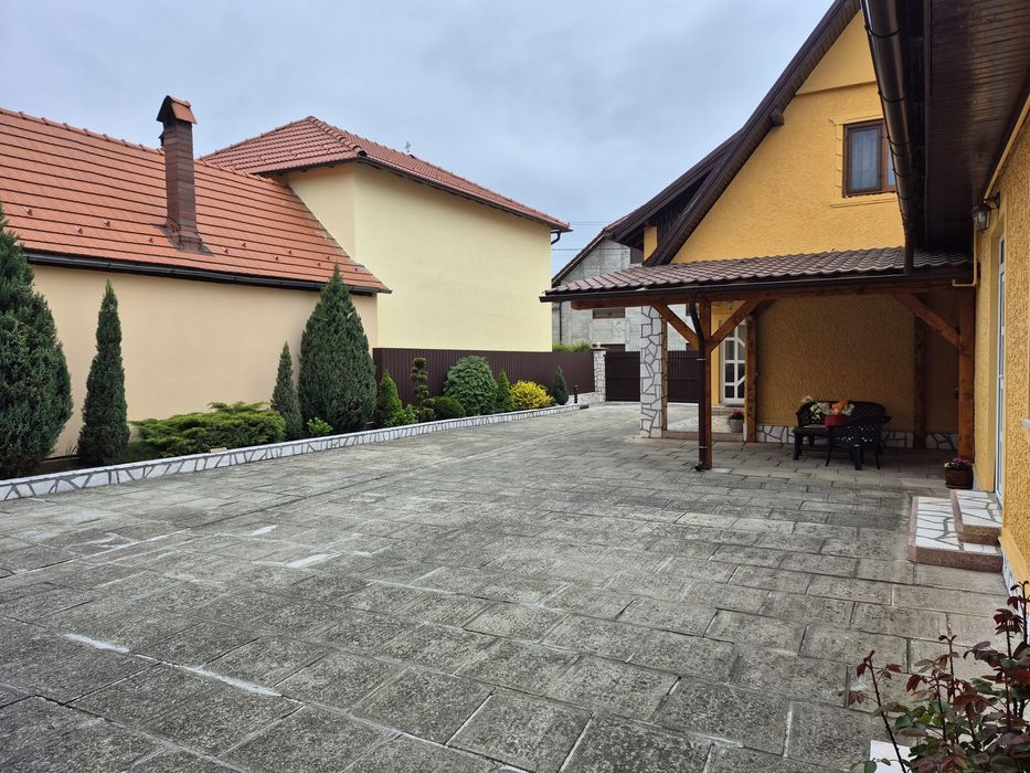 Casă Răsinari teren 990 m