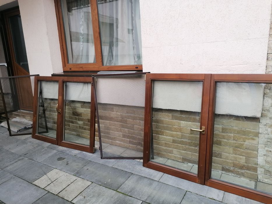 Geamuri duble, rabatabile lemn stratificat, cu plasa de tantari