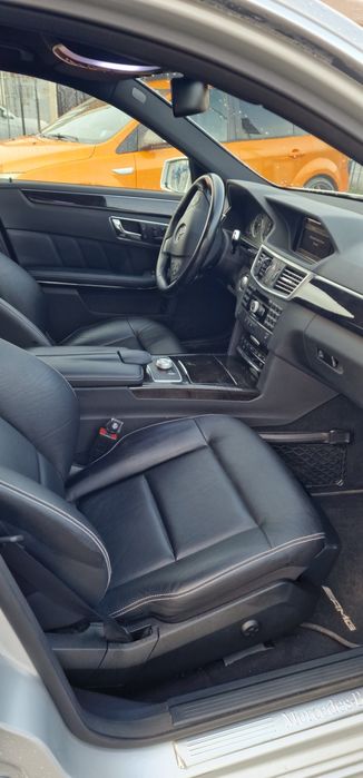 Mercedes-Benz E350 W212