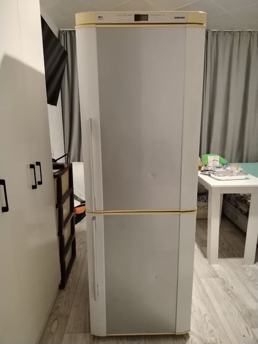 Холодильник дешево