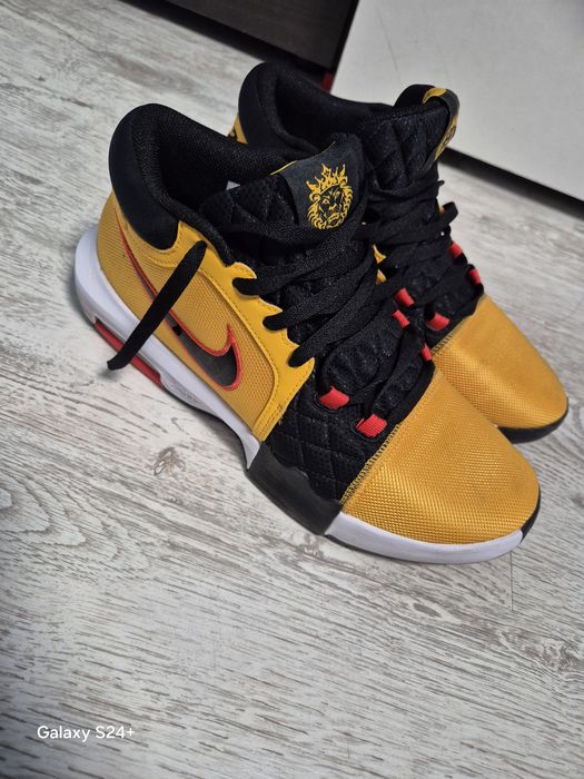 Маратонки Nike 45 номер