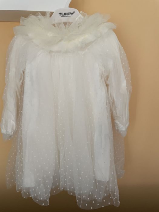 Чисто нова детска тюлена рокля с памучна подплата бяла