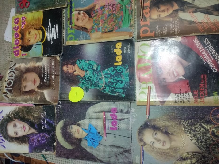 2  Журналы мод разные 90 х годов.