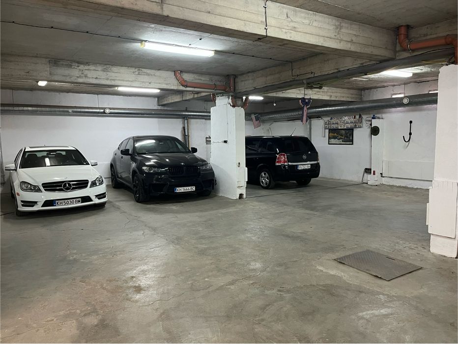 Дава се под наем Гараж / Паркомясто в Кюстендил, Център - 35 кв.м за 61.2 € - Снимка #12