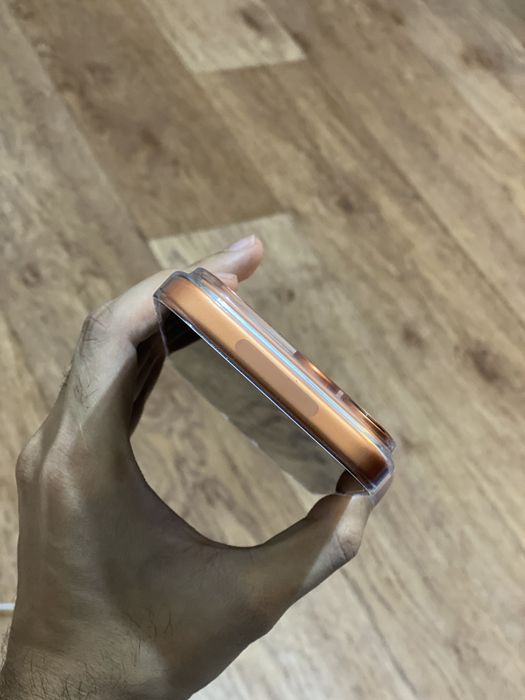 iPhone 17 Pro Max, оранжевый