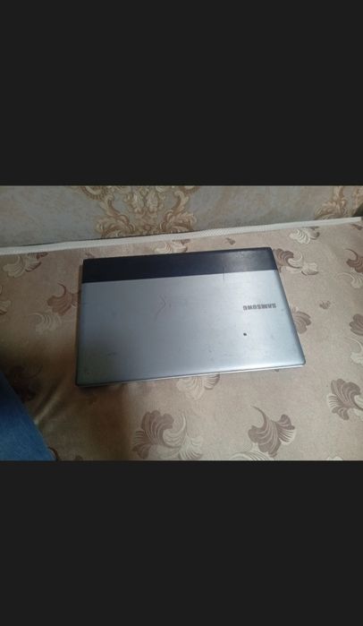 Samsung RV520 notebook